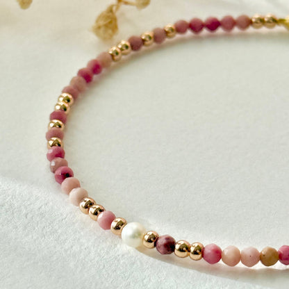 Thin bracelet in Miyuki beads and stainless steel